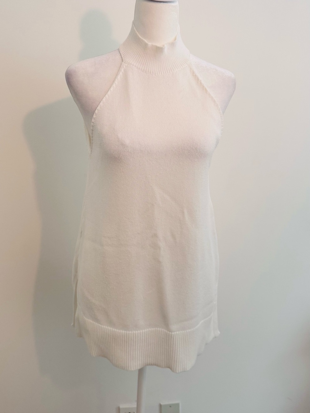 Massimo Dutti Sleeveless High Neck Knit Tank Top - White